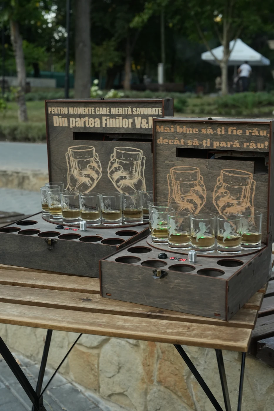 DrinkMaker — Două dozatoare lângă lac